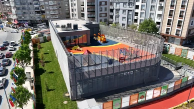 Bahçelivler’de 23 Nisan Milli Egemenlik stadı açıldı