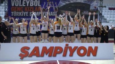 Eczacıbaşı Genç Kız Takımı Türkiye Şampiyonu!