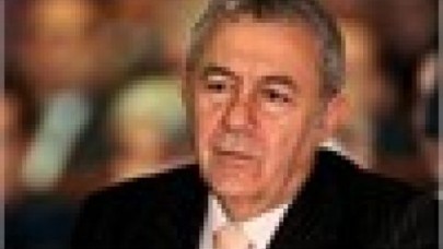 'Başörtülü olduğu için dışlayan ile şort giydiği için darp edenin zihniyeti aynı'