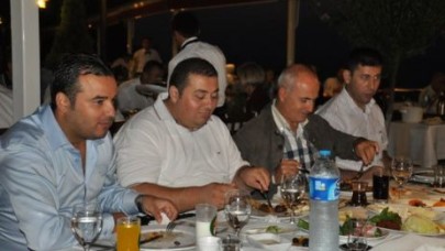 Meclis üyelerinden Somali’ye yardım…