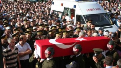 Şehit Uzman Çavuş Turan Kurt'u 7 bin kişi uğurladı