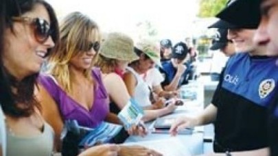 Turistler İstanbul’da güvende