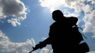 Mardin'de koruculara saldırı