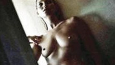 Taze gelin Pirelli kızı oldu