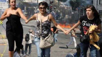 Dünya Barış Günü mitinginde olaylar çıktı