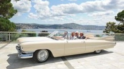 Twitter’da Cadillac keyfini paylaştı