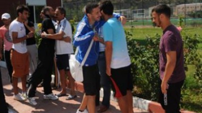 18 futbolcu kenti terk etti!..