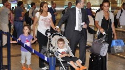 Tel Aviv'deki müsteşarlarımız yurda döndü