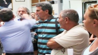 KÖKSAL ÇEBİ'YE YUMRUK SALLADI..!