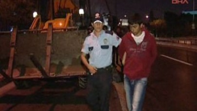 14 araca çarptılar