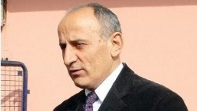 Başkana:Yerime geçin de sakin olun