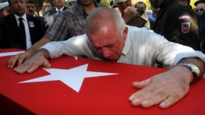 ‘Yine dünyaya gelip şehit olayım’ diyordur