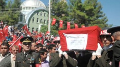 Şehit er Yörük toprağa verildi