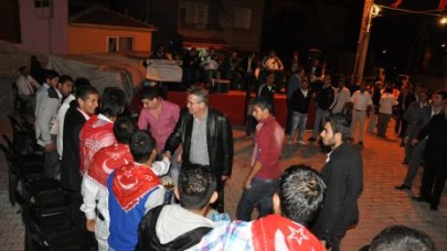 Askerler moral buldu