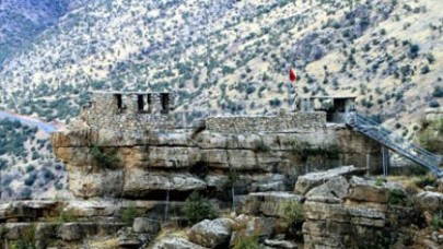 300 terörist nasıl farkedilmedi ?