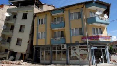 İstanbul'da 2 milyon konutun yıkılması gerekiyor