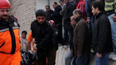 Savcı enkaz kaldırma çalışmalarını durdurdu