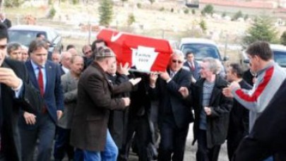 Ak Partili vekil toprağa verildi