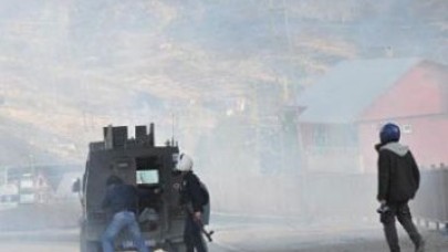 Hakkari yine karıştı