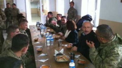 Kılıçdaroğlu, sınır karakolunda