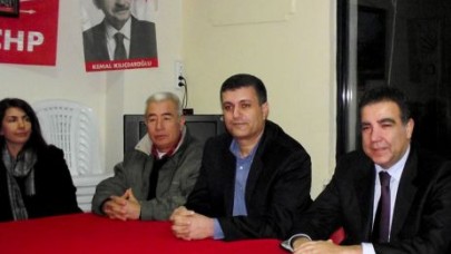 AKP HAYAL DENİZİNDE YÜZÜYOR