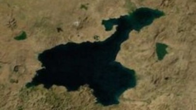 FAD: "Depremde Van Gölü 4 santim yükseldi"