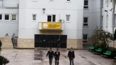 Lisede bombalı şaka