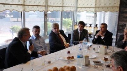 DEĞİŞTİRİLECEK CADDE İSİMLERİ MASAYA YATIRILDI