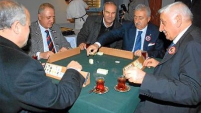 MECLİS KAHVEHANELERE TAŞINIYOR