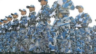 İran’ın Devrim Muhafızları savaşa hazır