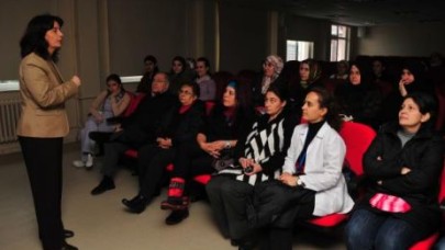 YETİŞKİNLERE ‘ERGENLİK’ SEMİNERİ