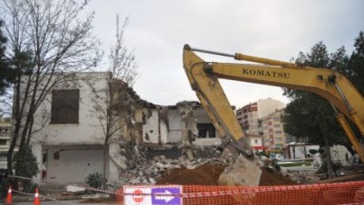 Yıkıma İSKİ engeli