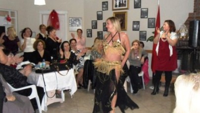 Bayanlar yeni yıla erken girdi!