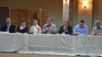 MÜDÜRLERİYLE 2011 YILINI DEĞERLENDİRDİ