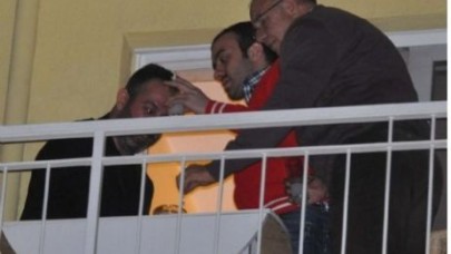 Cem Yılmaz Balkonda Kız İstedi