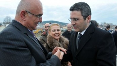 Salıcı, Adalar'a sahip çıktı