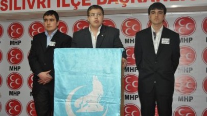 ÜLKÜCÜ GENÇLER HOCALI KATLİAMINI UNUTMADI