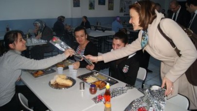 İşçisinden patronuna emekçi kadınların günü kutlandı