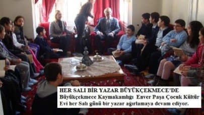 HER SALI BİR YAZAR BÜYÜKÇEKMECE’DE