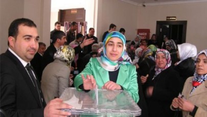 Seçim kazanan kadın başkana sıra dışı hediye