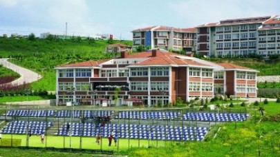 Fatih hukuk ilk 40 mezunlarını veriyor