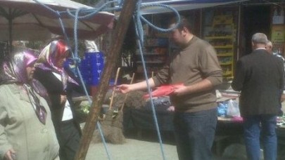 CHP’Lİ GENÇLER “FARKINDA MISINIZ?” DİYOR.