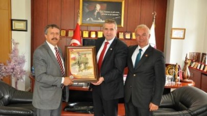 ZİRAATÇILARDAN ANLAMLI HEDİYE