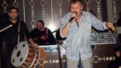 AZER BÜLBÜL'Ü 70'LİK KALBİ ÖLDÜRMÜŞ