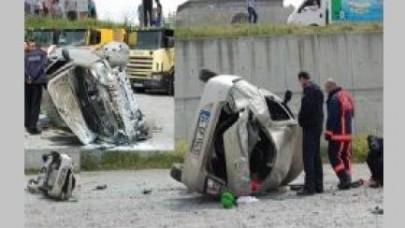 ESENYURTTA KAZA! 5 KİŞİ YARALANDI