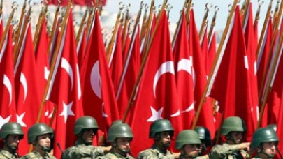 Bayramda resmi törene son