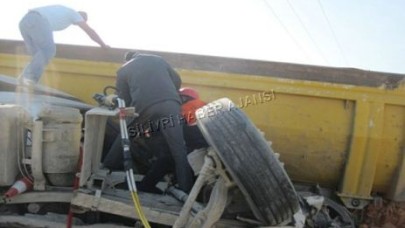 Çatalca’da 3 tır çarpıştı 1 ölü