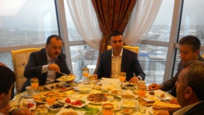 ÇAĞIRICI’DAN İZSİZ’E DOST ZİYARETEİ