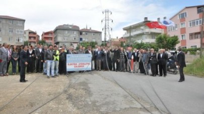 Muratçeşme'de kablolar yeraltında...