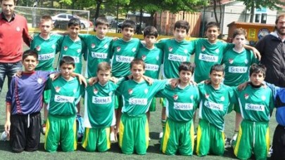 FİRUZKÖY’ÜN YILDIZ’I PARLADI: 4-0